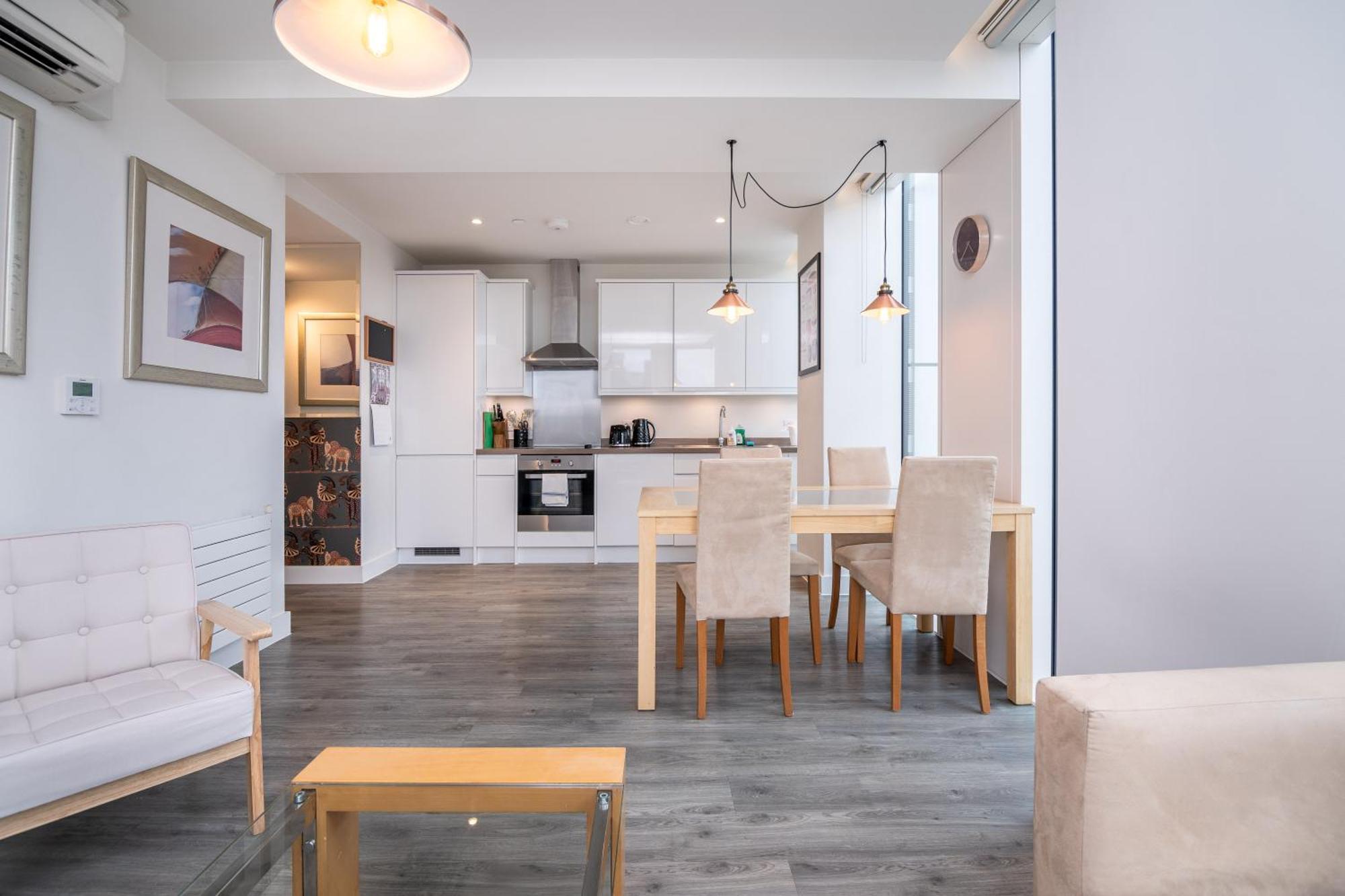 Appartamento Chic & Stylish 2-bed In The Heart Of